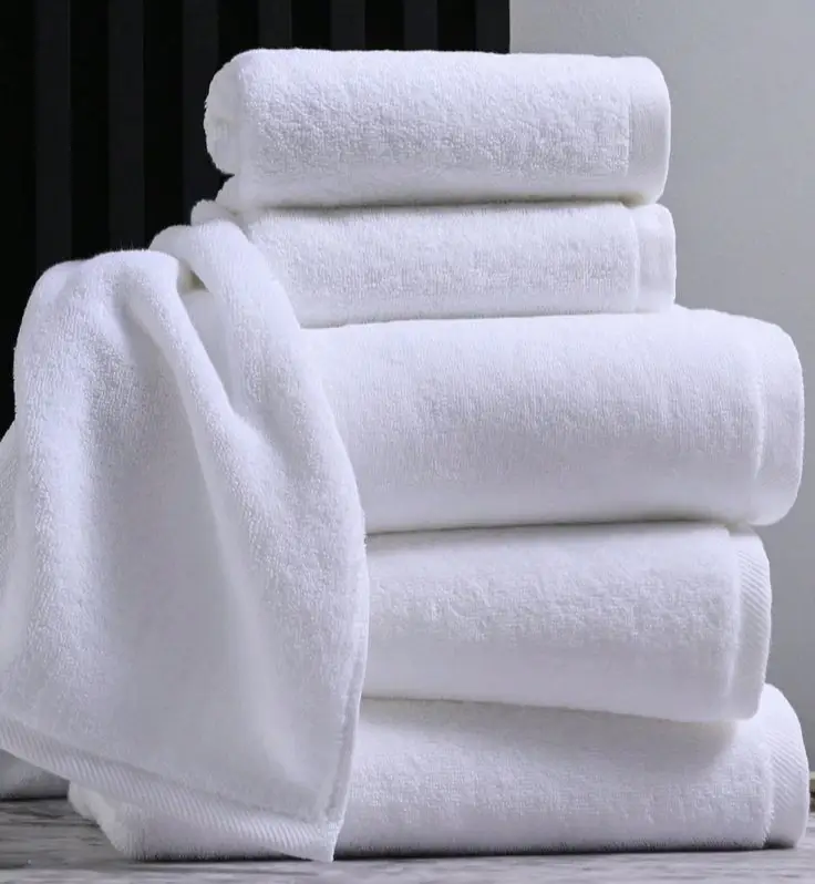 Serviettes de bain 600 g/m² – Luxe et confort absolu Blanc